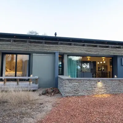 Lavish villa in Hoedspruit with hot tub