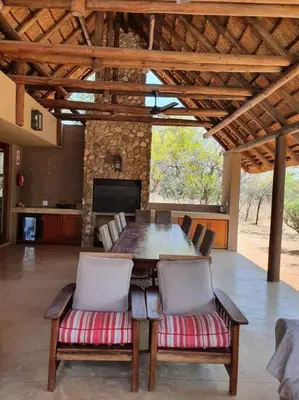 Gallery image of Zebula Golf and Wildlife Estate - Nagapie 12 Pax- Moi Signature Luxury villa in Mabula
