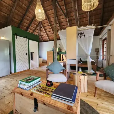 Amare Cabin in the bush with all your needs!
