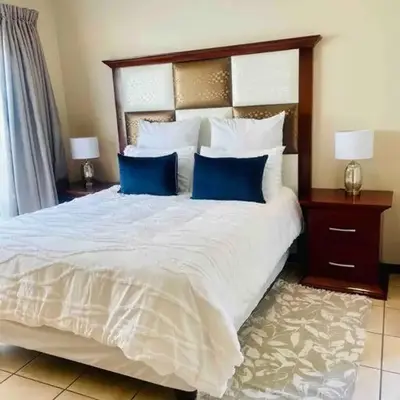A Warm 3 bed Townhouse in a secure complex