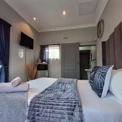 OR Tambo Stay Unit 2