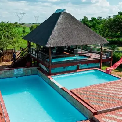 Falcon Lodge (S)