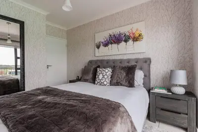 Gallery image of Pax's Luxury Romantic Penthouse on the Lagoon in Pretoria