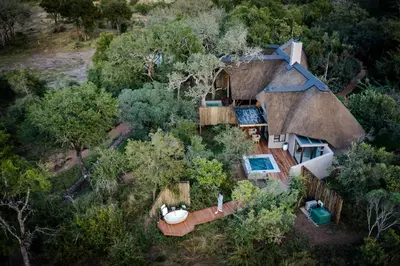 an overhead view of a house in the woods at Serondella Safari Lodge in Thornybush Game Reserve