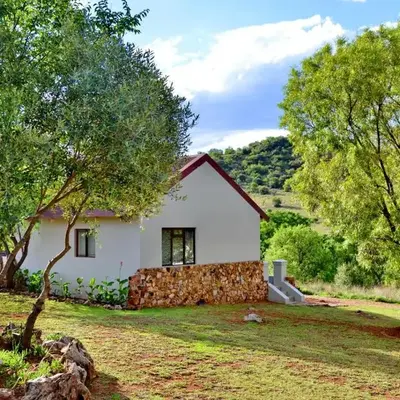 Thanda Manzi Country Hotel