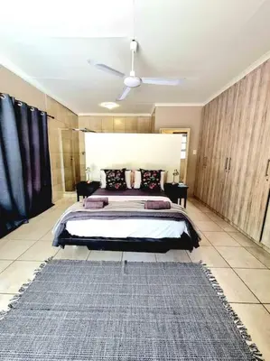 Gallery image of LuxuryGuesthouseCo TreasureHouse in Marloth Park