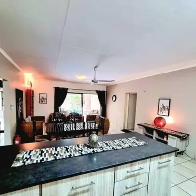 Gallery image of LuxuryGuesthouseCo TreasureHouse in Marloth Park