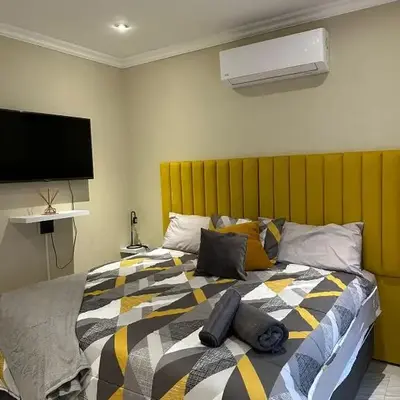 Leetong Holiday Home