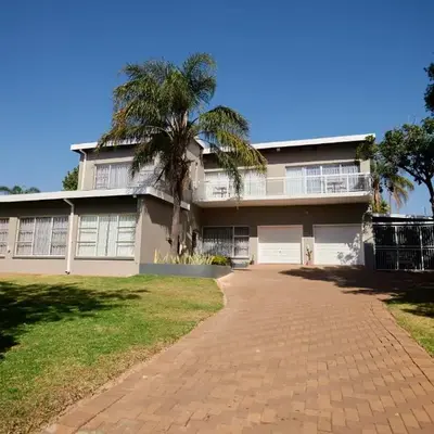 Sunny villa with pool and garden