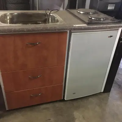 a kitchen counter with a sink and a sink at Willmore Guesthouse and Accommodation in Mokopane