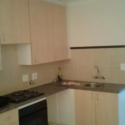Bachelor to Rent at Wonderpark Estates