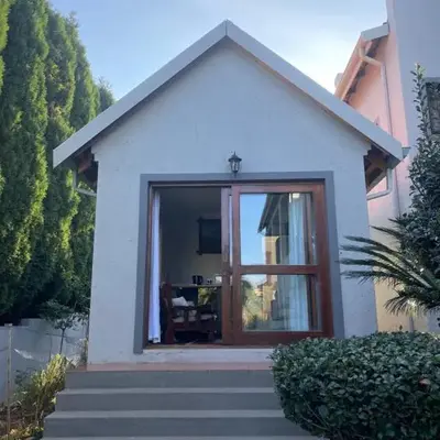 Stay in Woodhill Golf Estate near Pretoria East Hospital