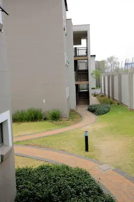 Gallery image of Stunning 1-bedroom self check-in condo with pool in Sandton