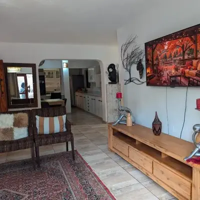 Home in Pretoria near Menlyn Maine