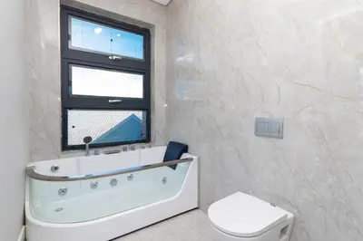 Gallery image of Acacia Villas Blue Hills - 4 Bedroom Luxury Villa in Midrand