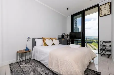Gallery image of Sky Dweller by Ellipse in Midrand