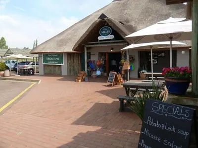 Gallery image of Millys Restaurant and Chalets in Machadodorp