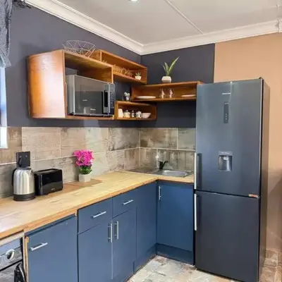 Spacious stay-in 2bedroom apartment