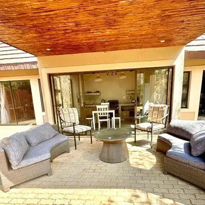 Mabalingwe Nature Reserve - Elephant Lodge - Tjaila
