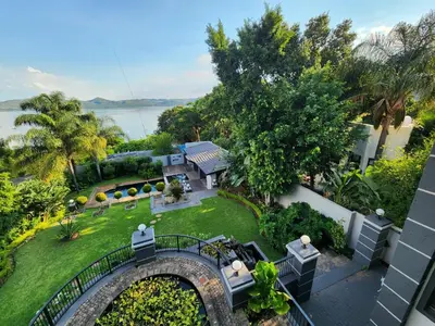 an aerial view of a house with a garden at Mountain Dreamers in Hartbeespoort