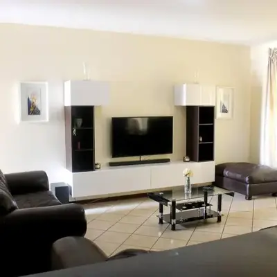 cozy 3 bed Duplex