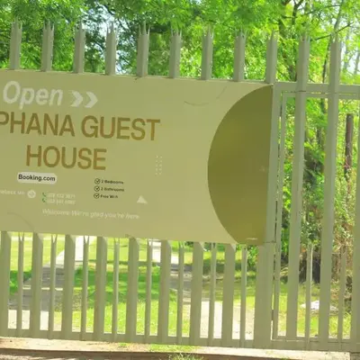 Phana Quest house
