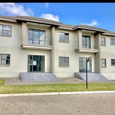 Mphoentle residence
