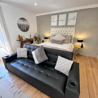 Cozy Suburban Escape
