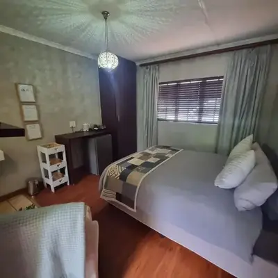 Honeyball Guest rooms