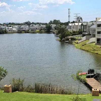 Your Perfect Escape with Breathtaking Lake Views