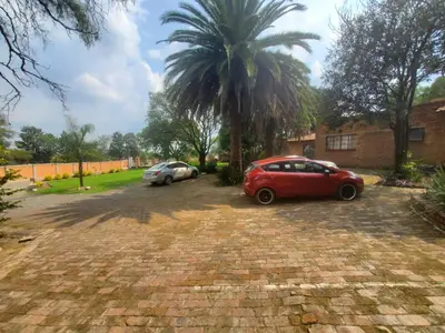 Gallery image of Modern One-Bedroom Retreat in Midrand in Midrand