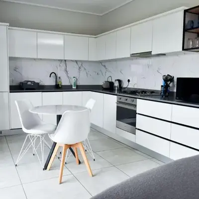 Fealathome Two Bedroom