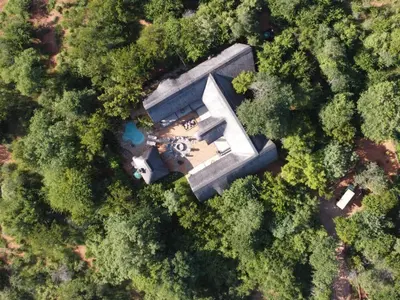 an overhead view of a house in a forest at Etnika Manor House in Hoedspruit