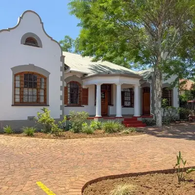 Park Gables Loftus Guest House