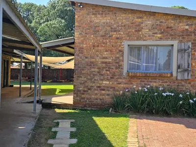 Gallery image of Middelburg Guest House in Middelburg