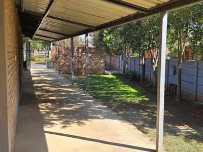 Gallery image of Middelburg Guest House in Middelburg