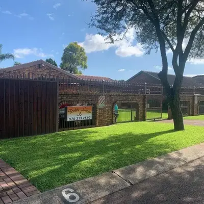 Dobbs Lodge