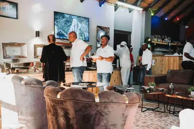 Gallery image of Rib's Boutique Hotel in Thulamahashi