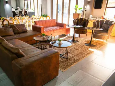 Gallery image of Rib's Boutique Hotel in Thulamahashi