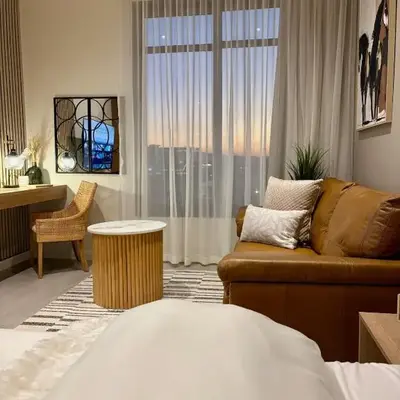 Modern Studio in Menlyn Maine