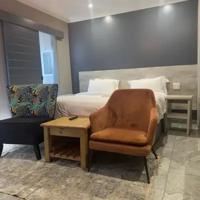 Yinjwasi Hill guest house