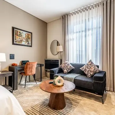 Menlyn Luxury Studio KingBed XL Free Parking 137