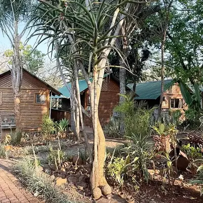 Leopard Chalets Hippo Waterfront Lodge