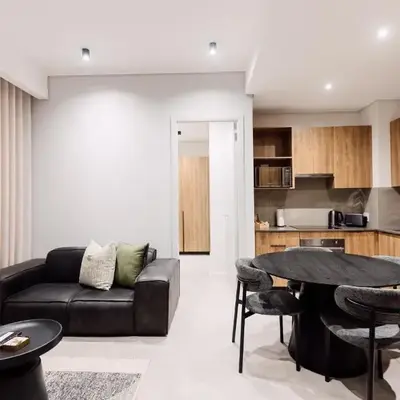 532 Menlyn Maine
