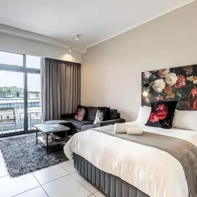 Menlyn Maine Residences 813