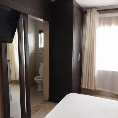 Nomanini Guesthouse