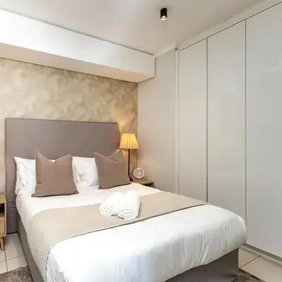 Elcaro Luxe Suite at The Ellipse