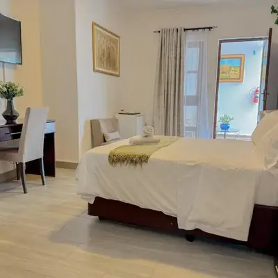 Miyanwe Guest House - Waterkloof