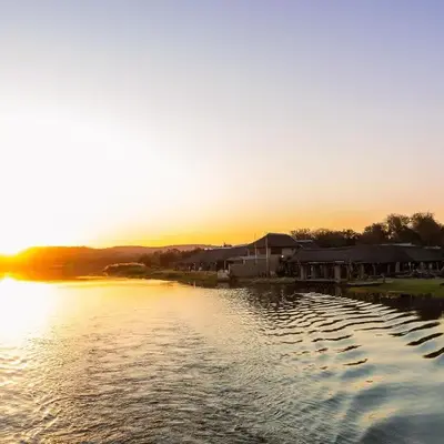 Kambaku II Boat Safaris & Lodge
