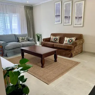 Modern 2 Bedroom Apartment near Carstenhof Hospital